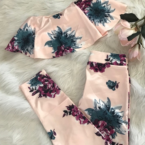 🆕🌸🌷Floral Print Ruffle Crop Top & Pants Suit - Picture 3 of 6